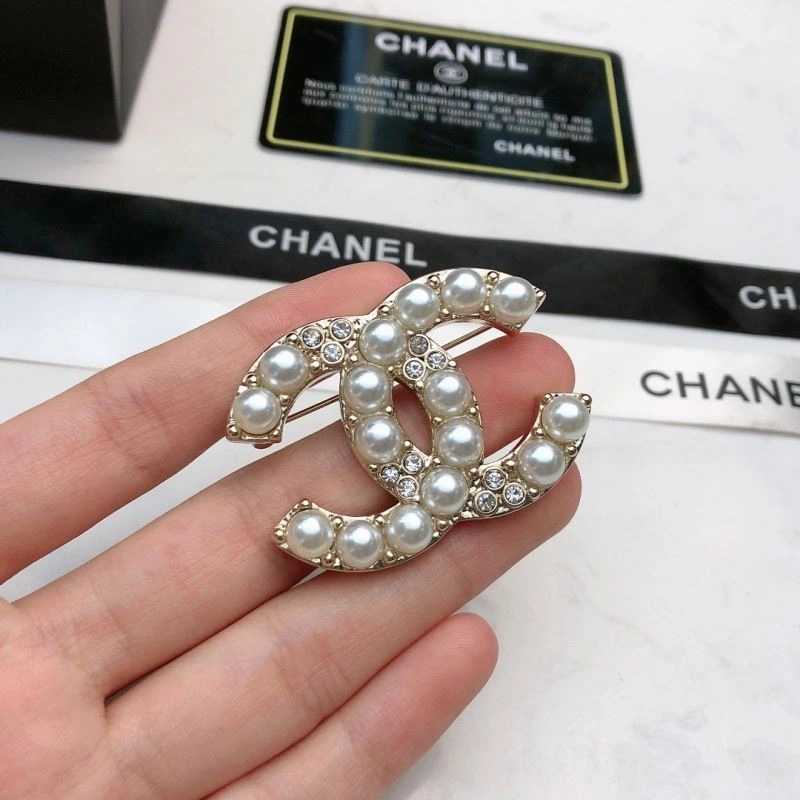 WeatherProof Chanel Brooches 231429