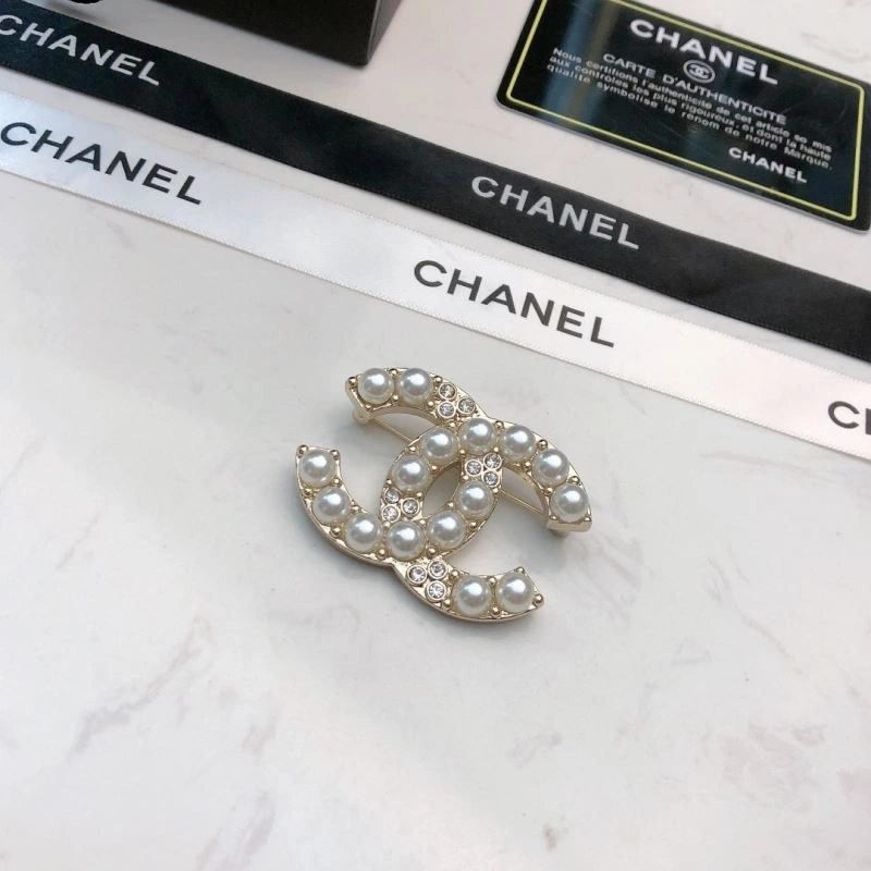 WeatherProof Chanel Brooches 231429