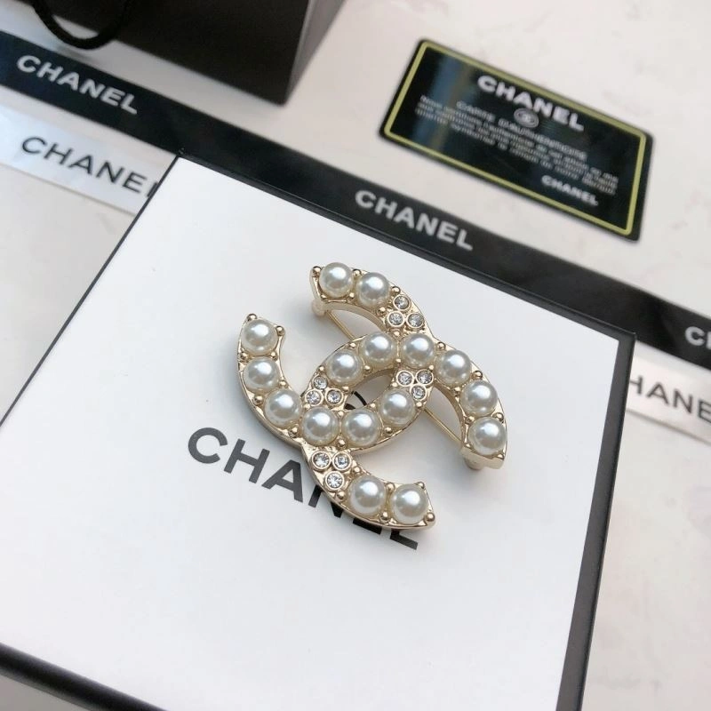 WeatherProof Chanel Brooches 231429