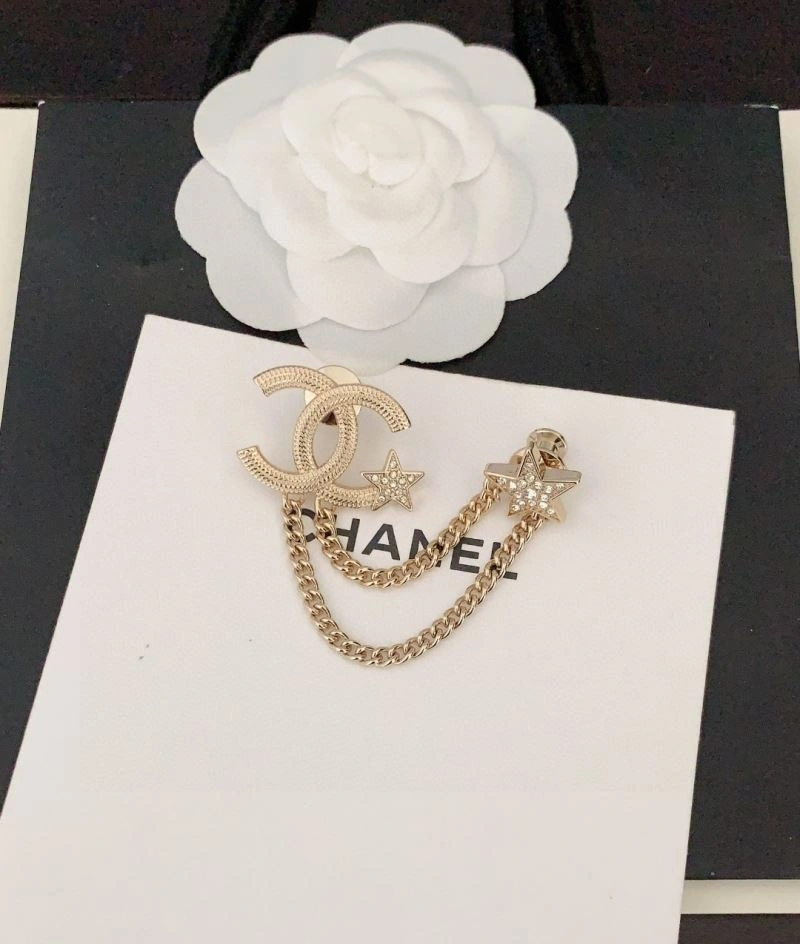 Flexible Chanel Brooches 231376