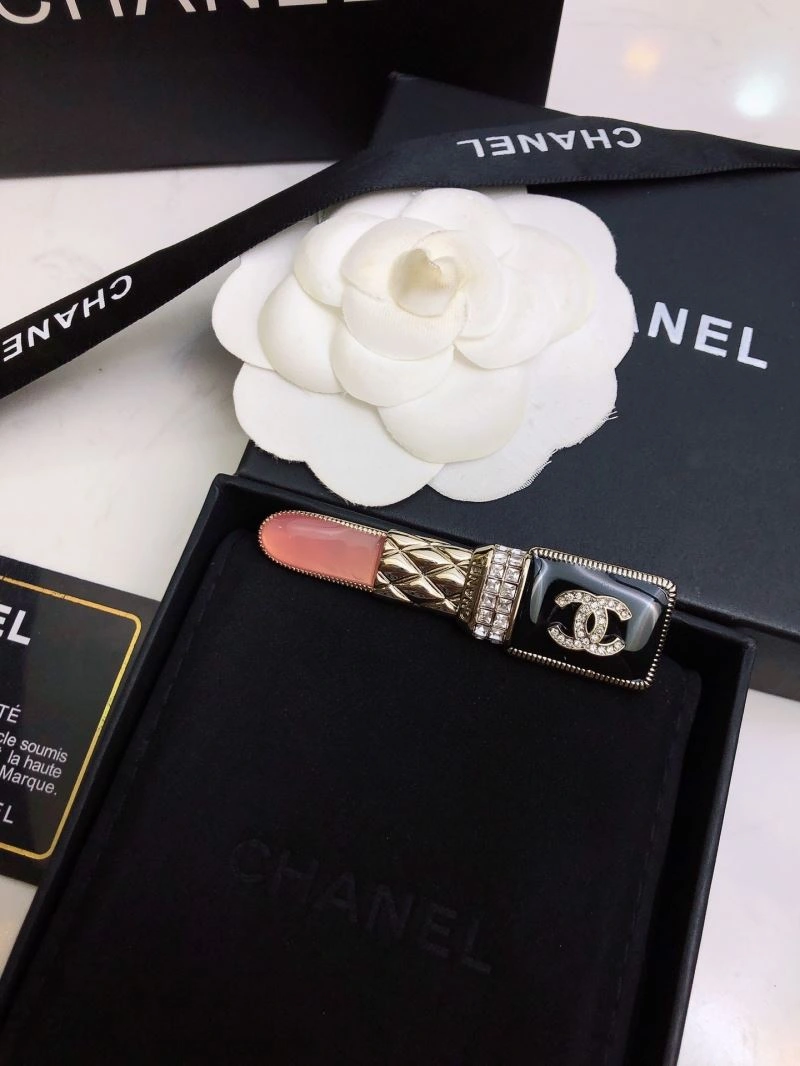 Casual Chanel Brooches 231349