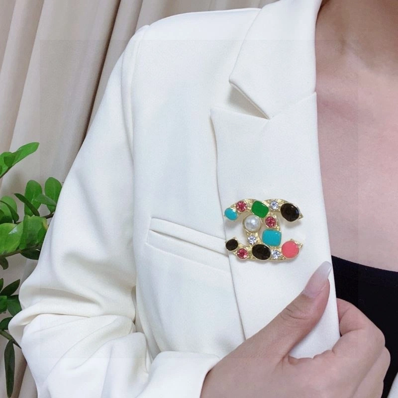 Chanel Brooches Neat 231386