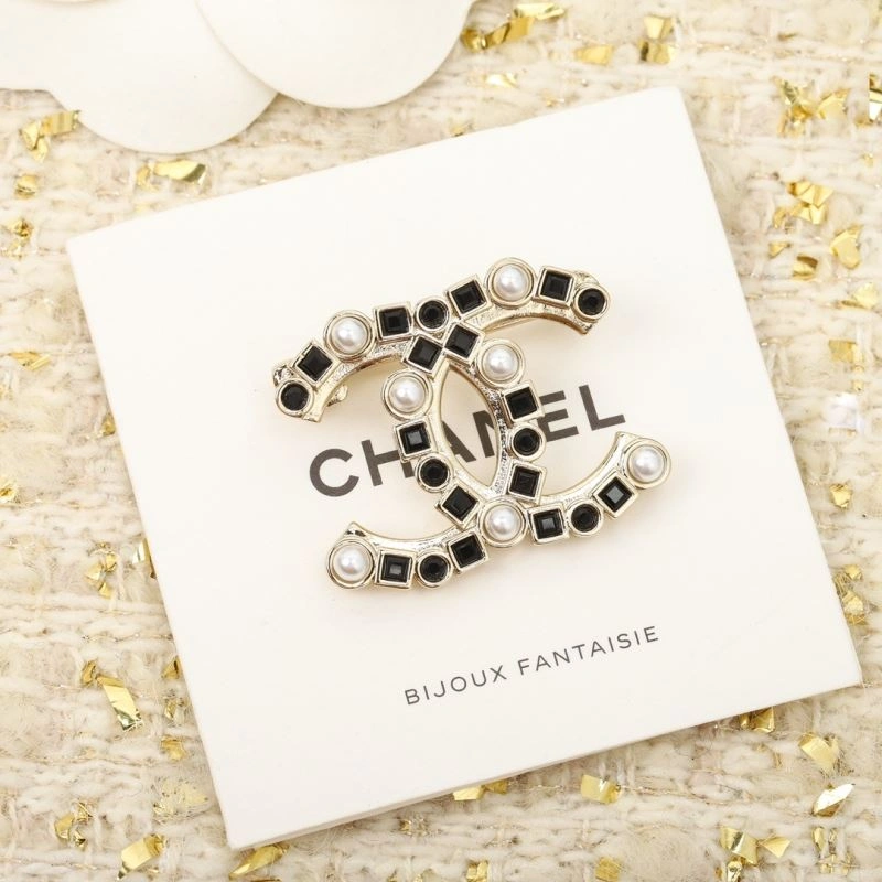 Chanel Brooches Resilient 231439