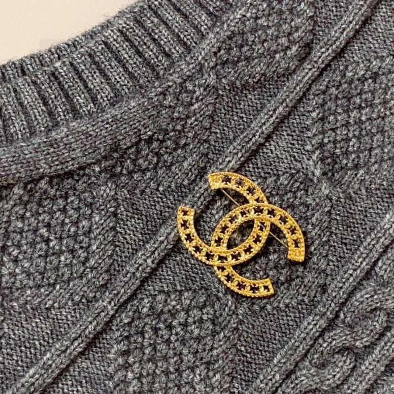 FastDry Chanel Brooches 231363