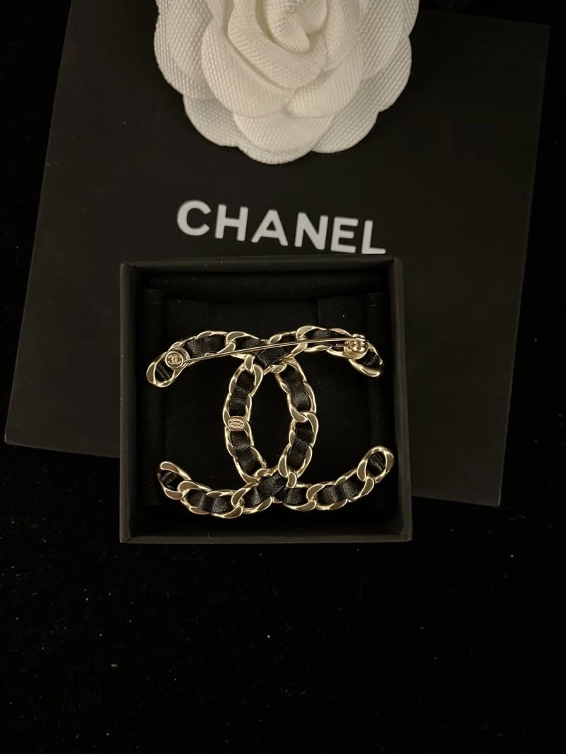Chanel Brooches Unique 231338