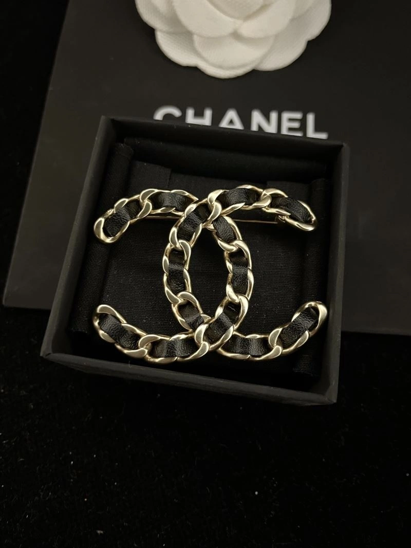 Chanel Brooches Unique 231338