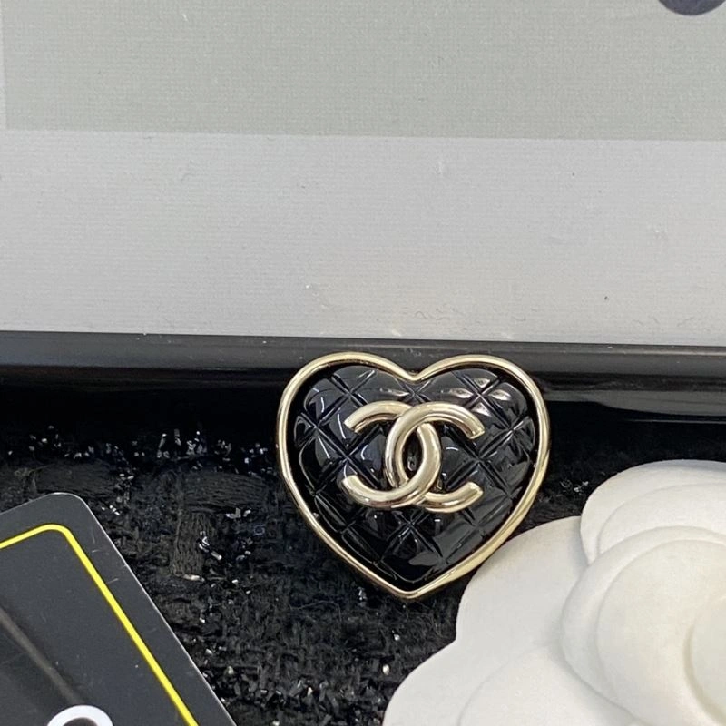 Chanel Brooches Practical 230948