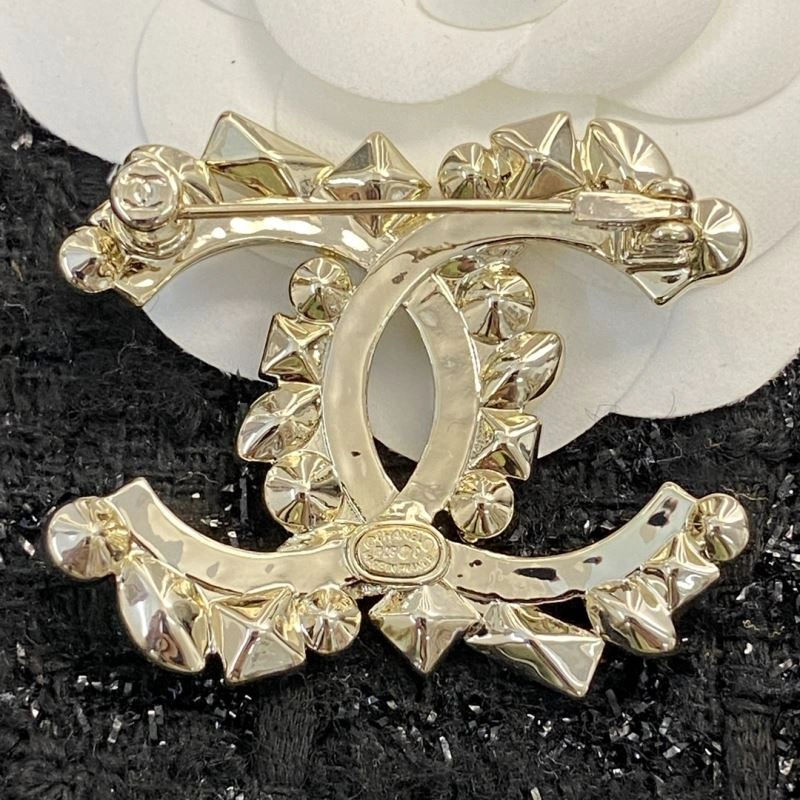 Chanel Brooches Soft 230831