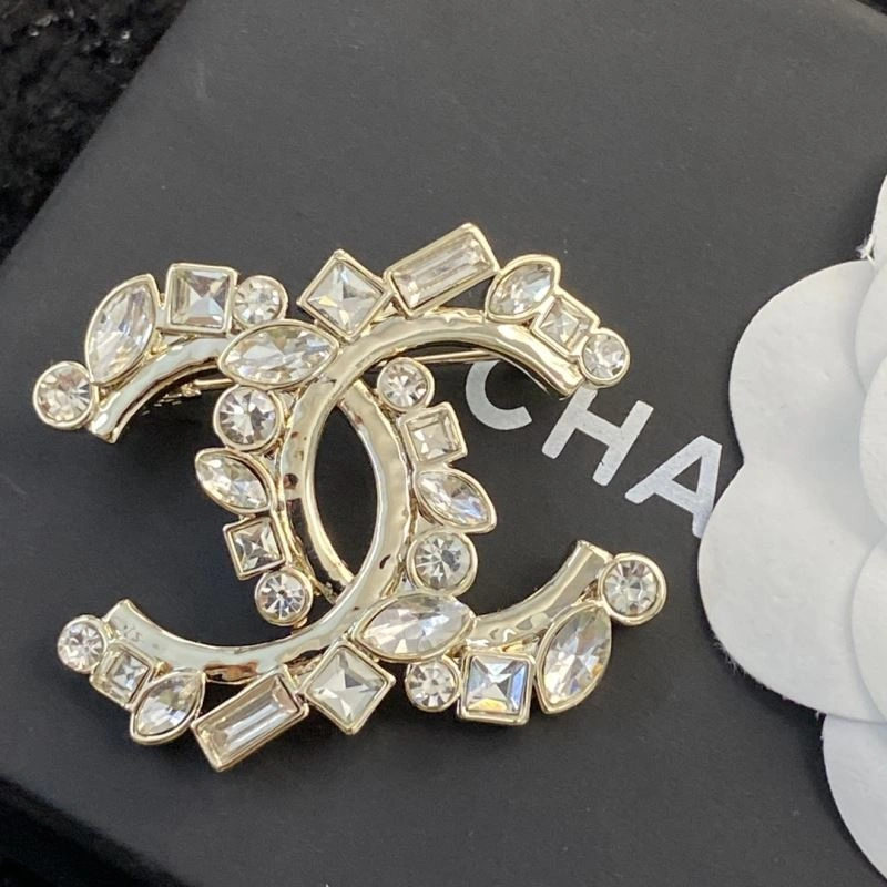 Chanel Brooches Soft 230831