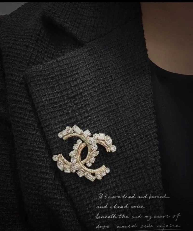 Chanel Brooches Soft 230831