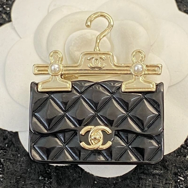 Chanel Brooches Comfortable 230822