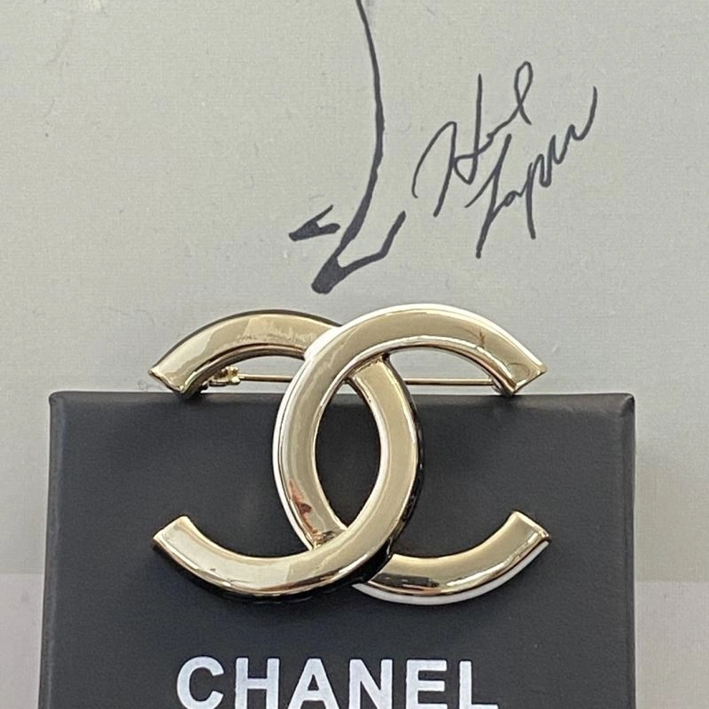 Chanel Brooches Contemporary 230819