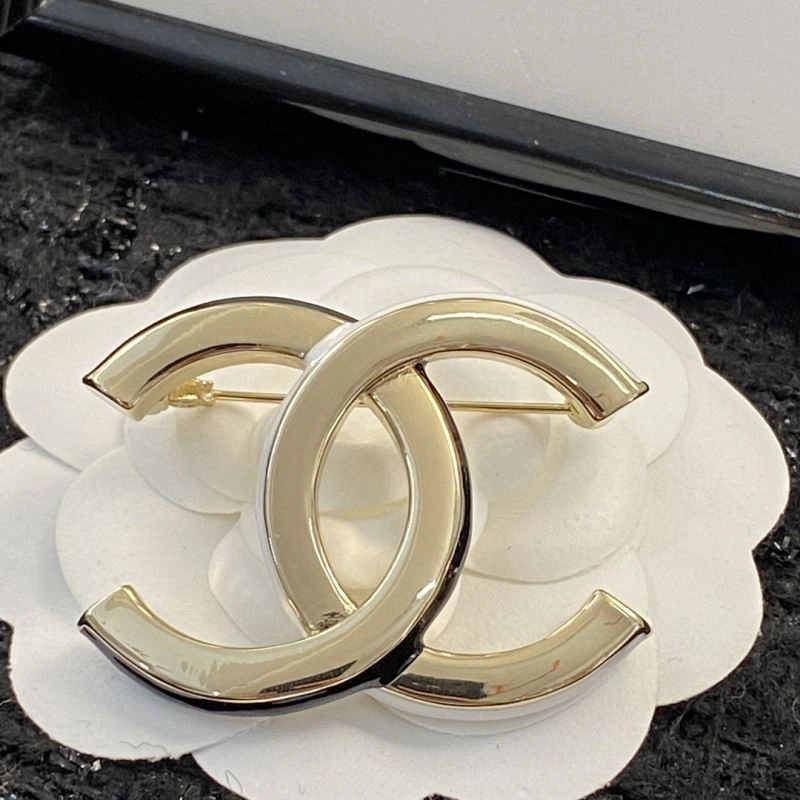 Chanel Brooches Contemporary 230819