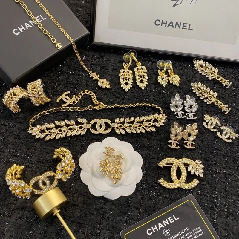 Chanel Brooches SmartChoice 230815