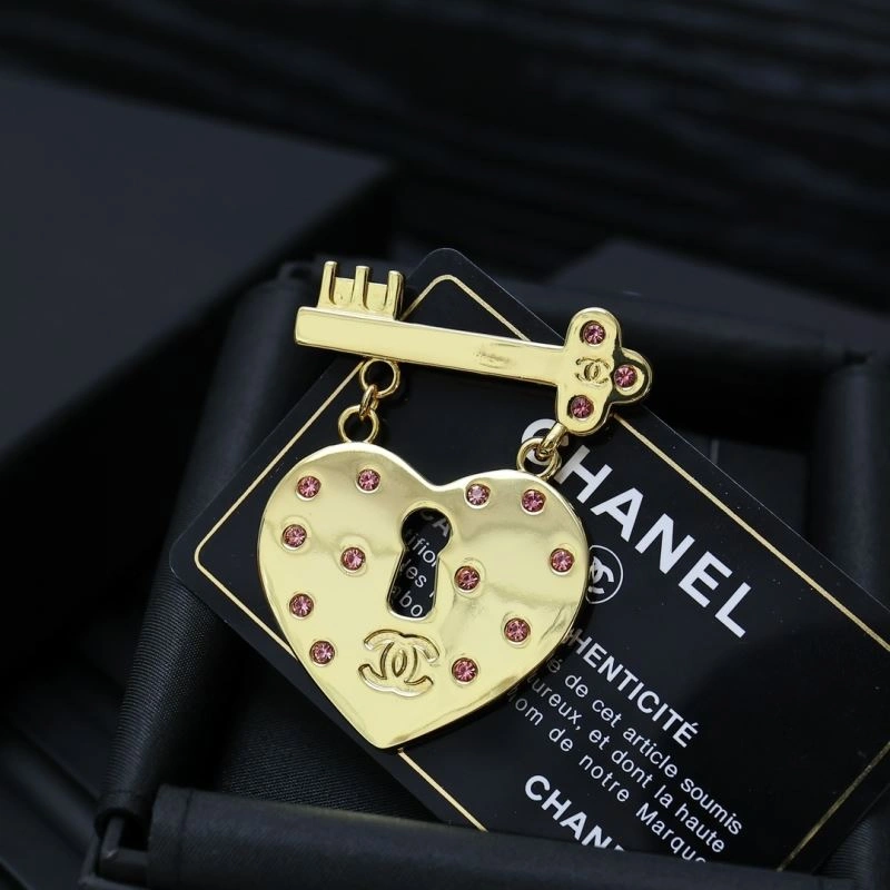 Chanel Brooches Refined 230803
