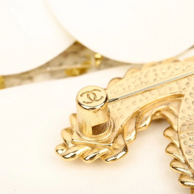 Reliable Chanel Brooches 230792