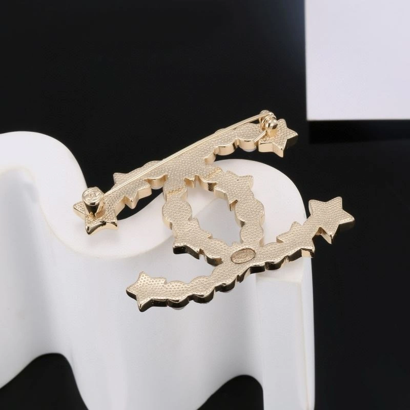 Chanel Brooches Unisex 230829