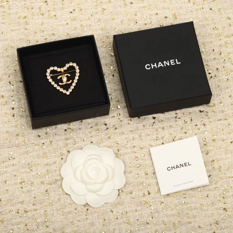 Chanel Brooches Neat 230807