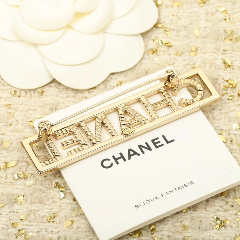 Chanel Brooches FreshLook 230843