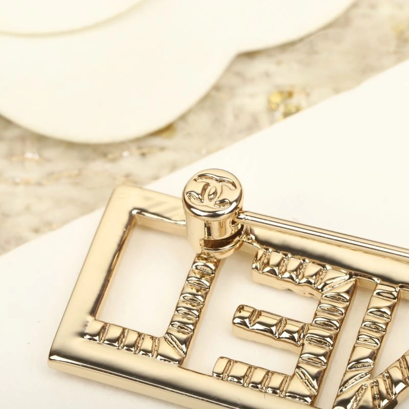 Chanel Brooches FreshLook 230843