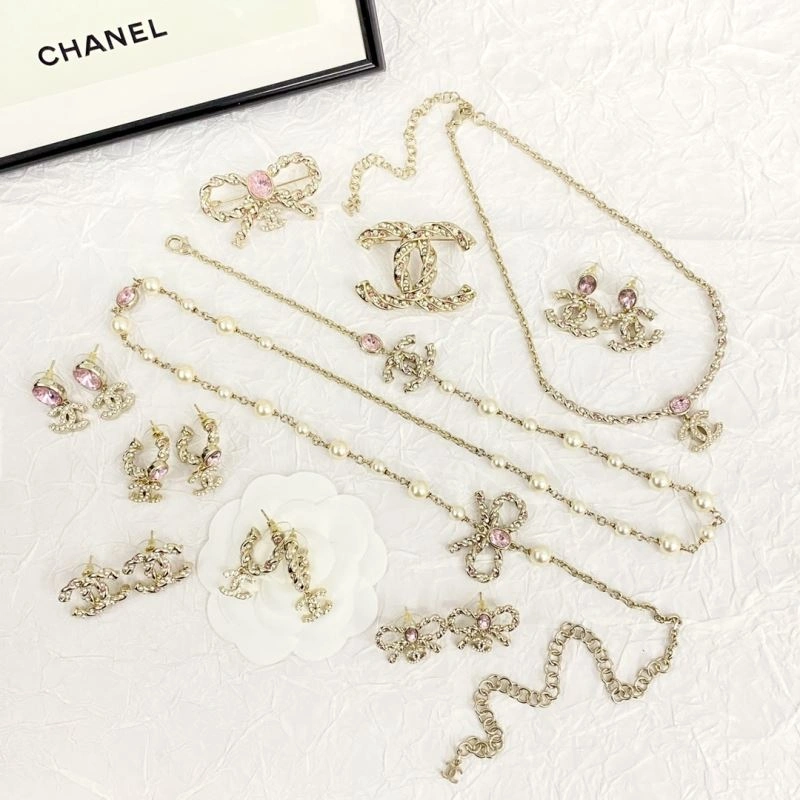 SportInspired Chanel Brooches 230791