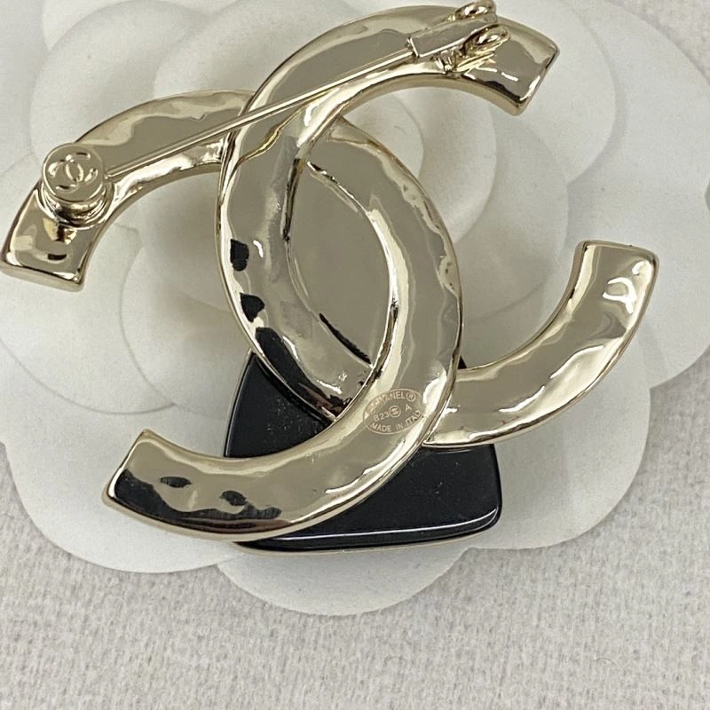 Chanel Brooches Minimalist 230849