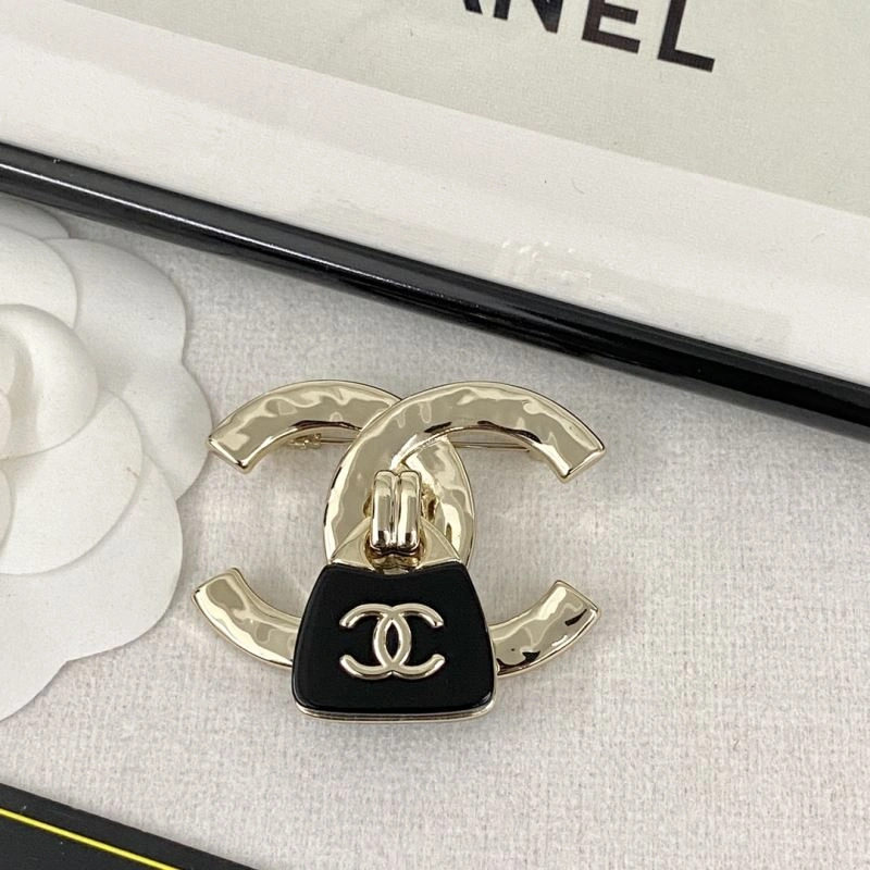 Chanel Brooches Minimalist 230849