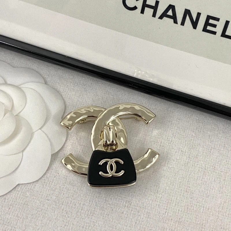 Chanel Brooches Minimalist 230849