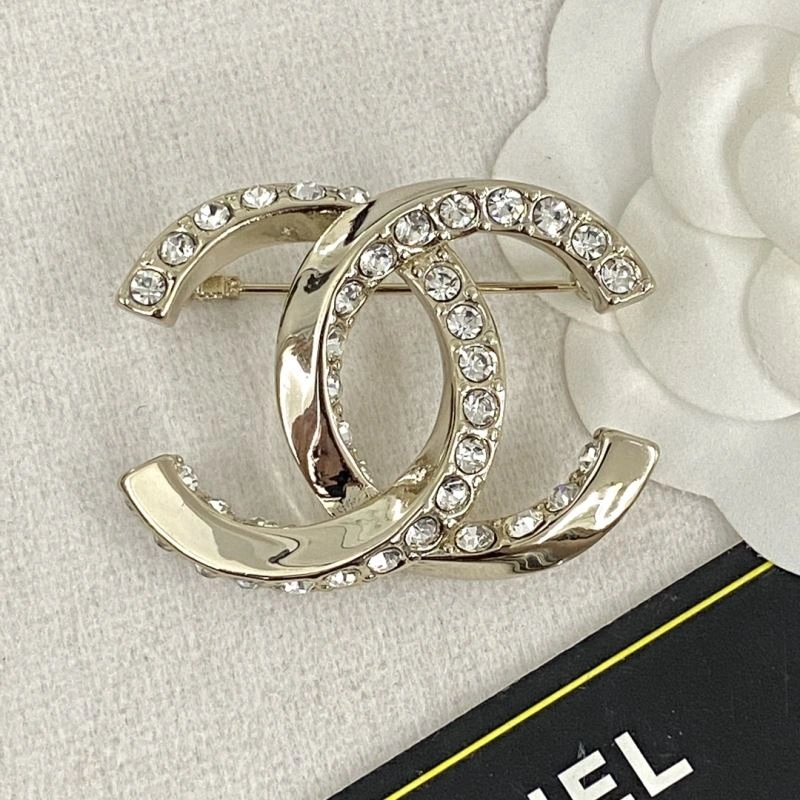 Sustainable Chanel Brooches 230779