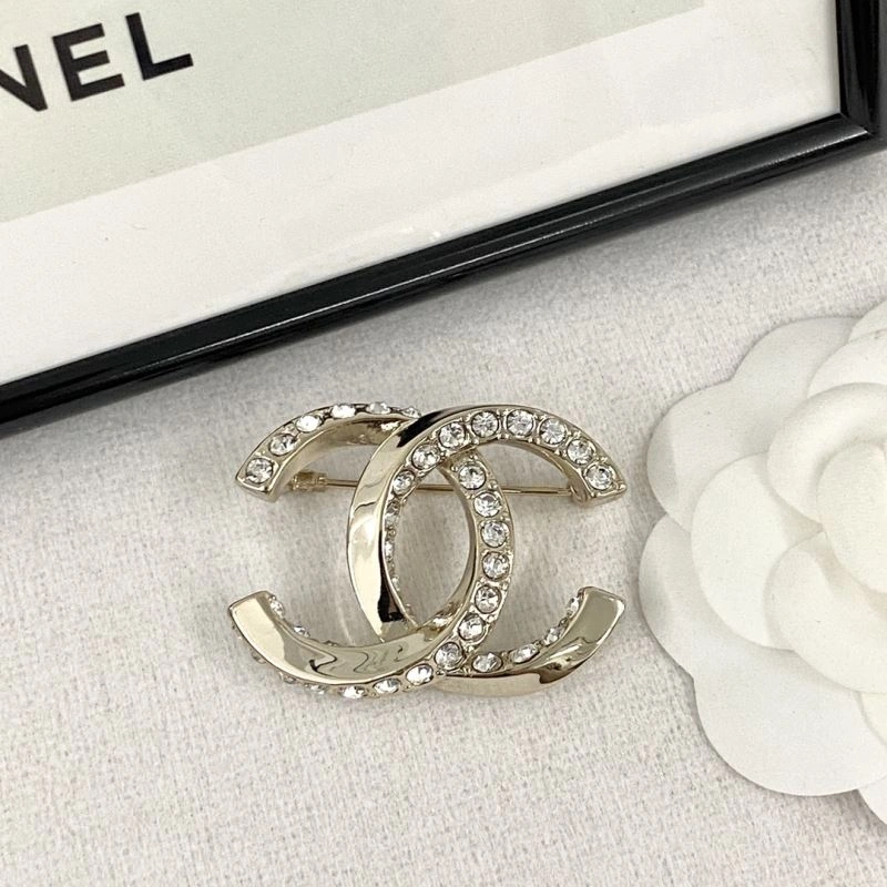 Sustainable Chanel Brooches 230779