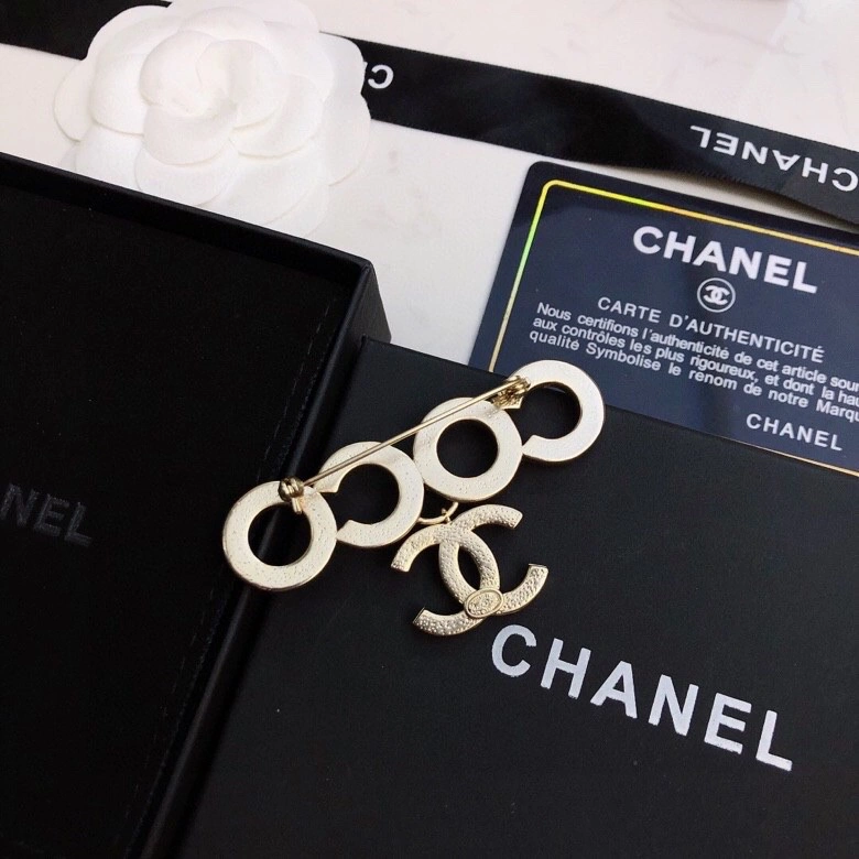 UrbanStyle Chanel Brooches 230781
