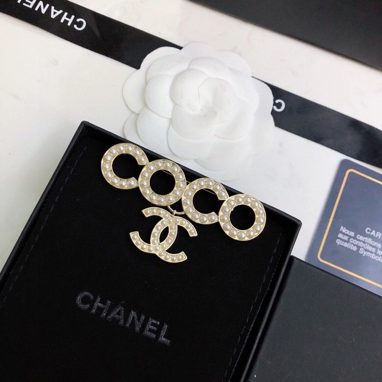 UrbanStyle Chanel Brooches 230781