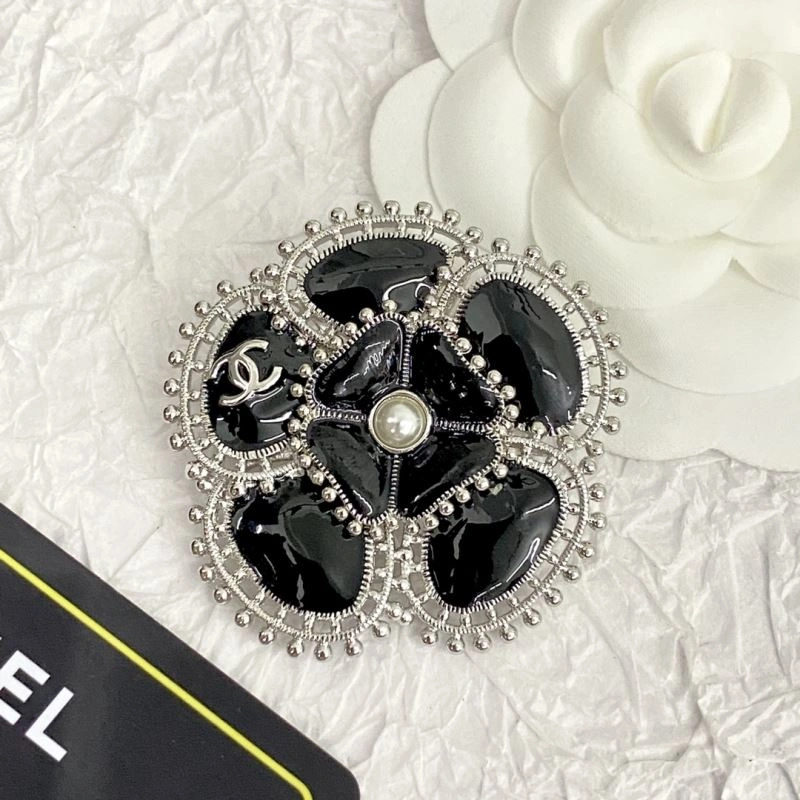 Soft Chanel Brooches 230771