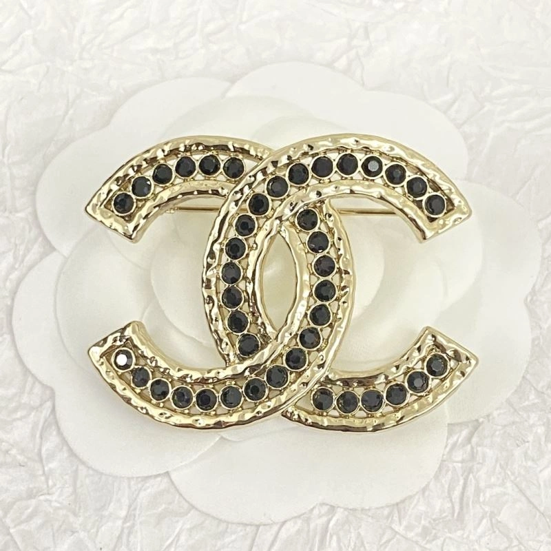 Chanel Brooches Sleek 230784