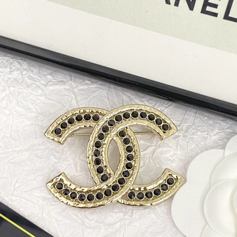 Chanel Brooches Sleek 230784