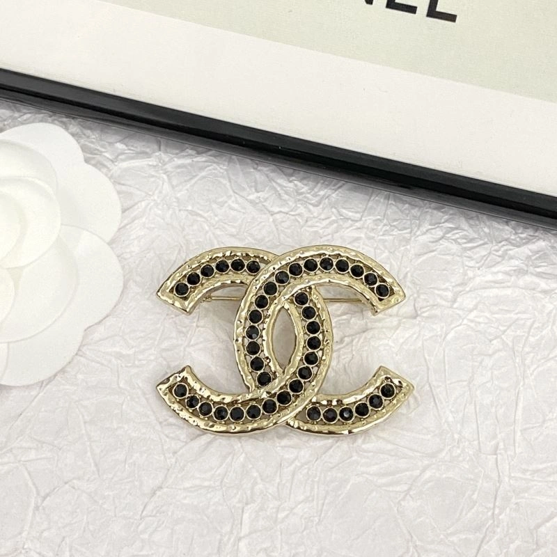 Chanel Brooches Sleek 230784