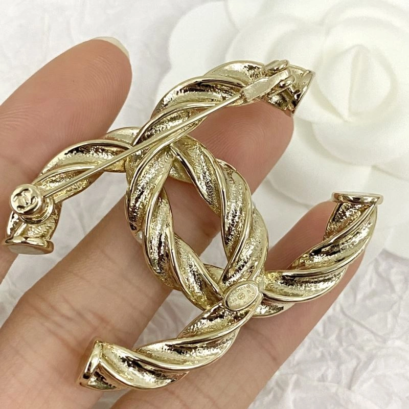 Chanel Brooches Neat 230790