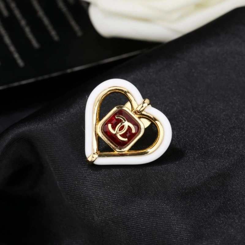Youthful Chanel Brooches 230782