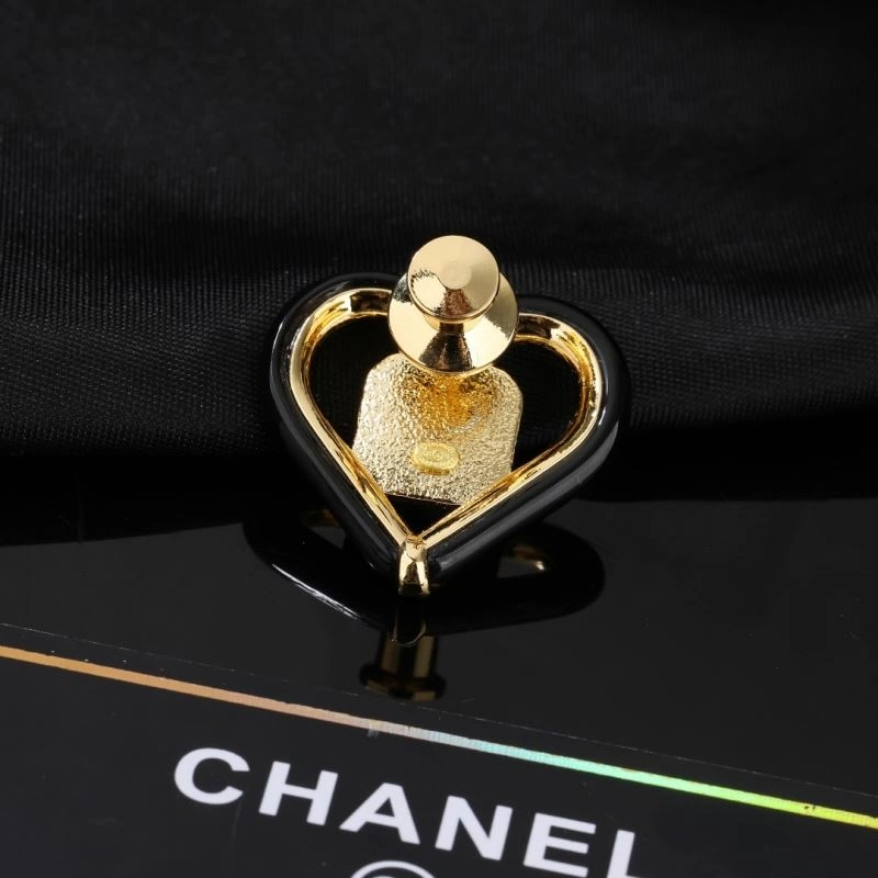 Youthful Chanel Brooches 230782