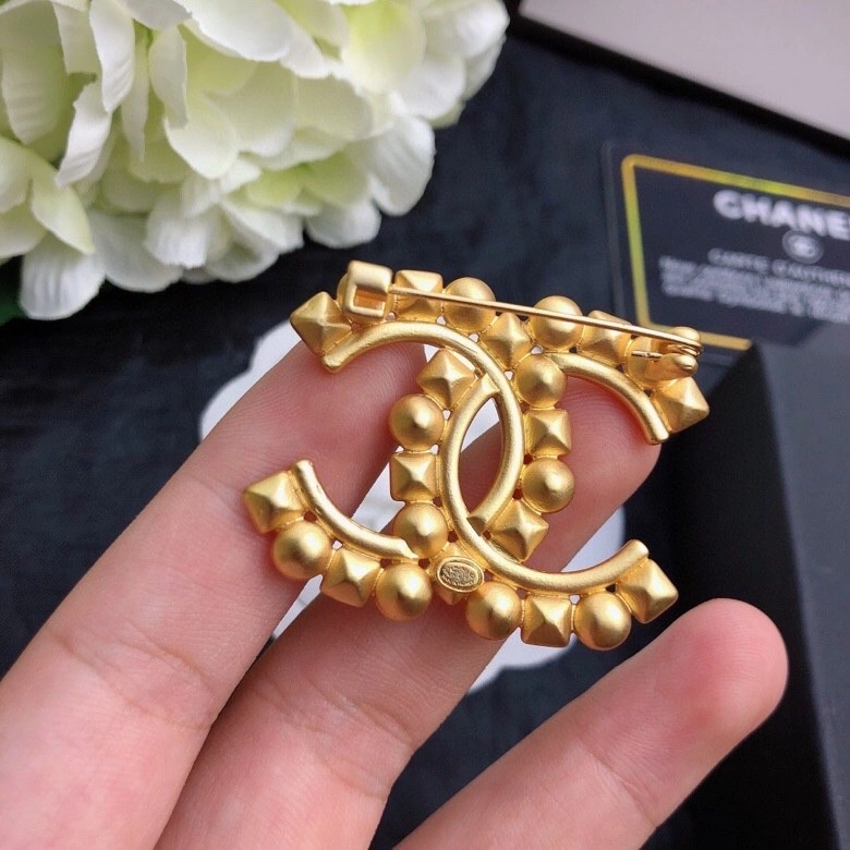 Timeless Chanel Brooches 230828