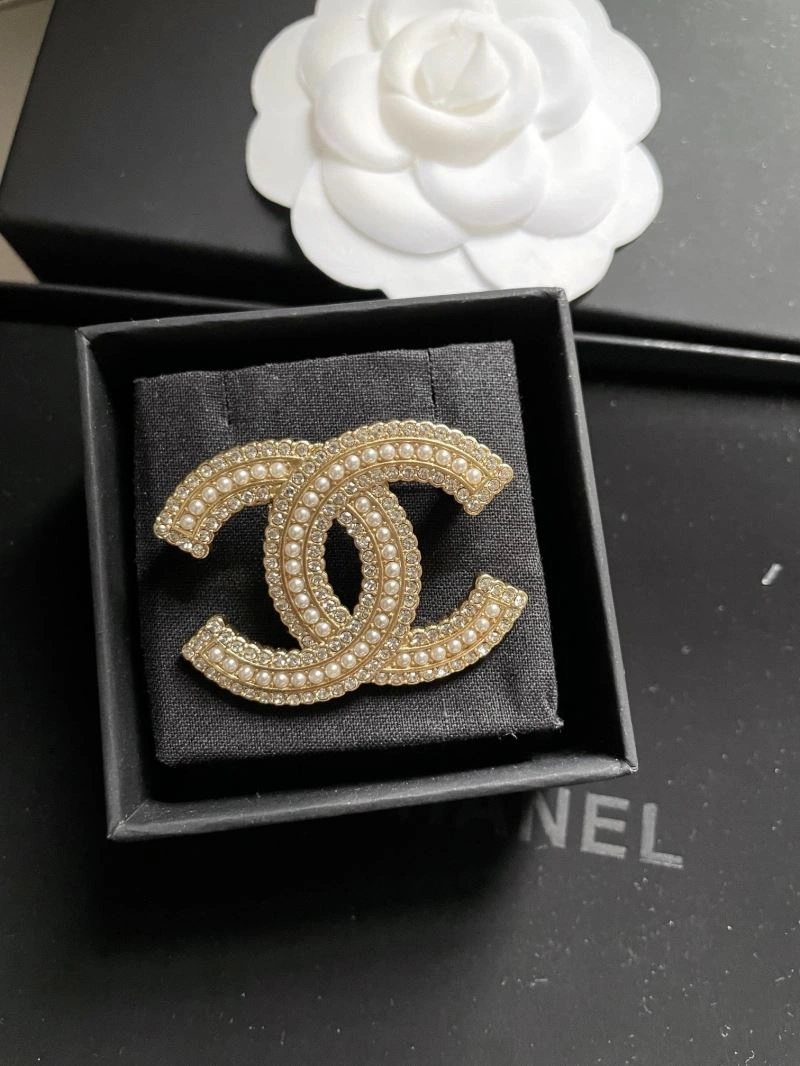 Upgraded Chanel Brooches 230795
