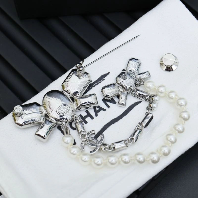 Chanel Brooches DailyWear 230788
