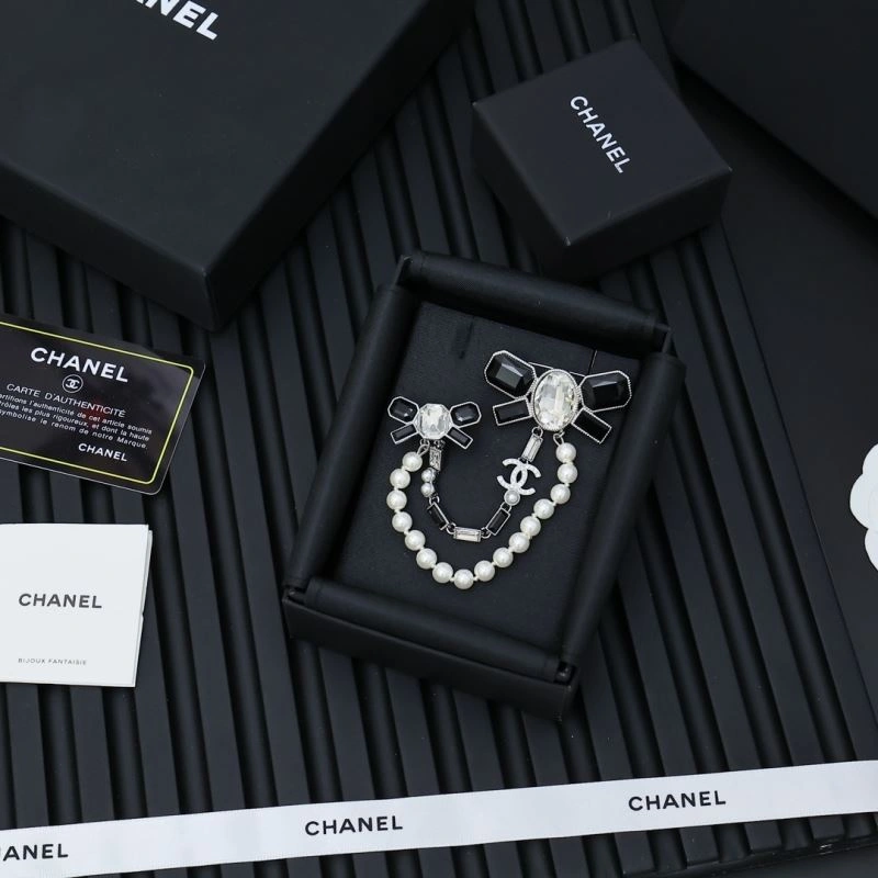 Chanel Brooches DailyWear 230788