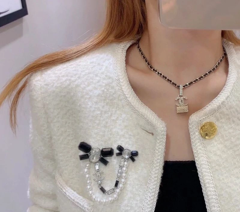 Chanel Brooches DailyWear 230788