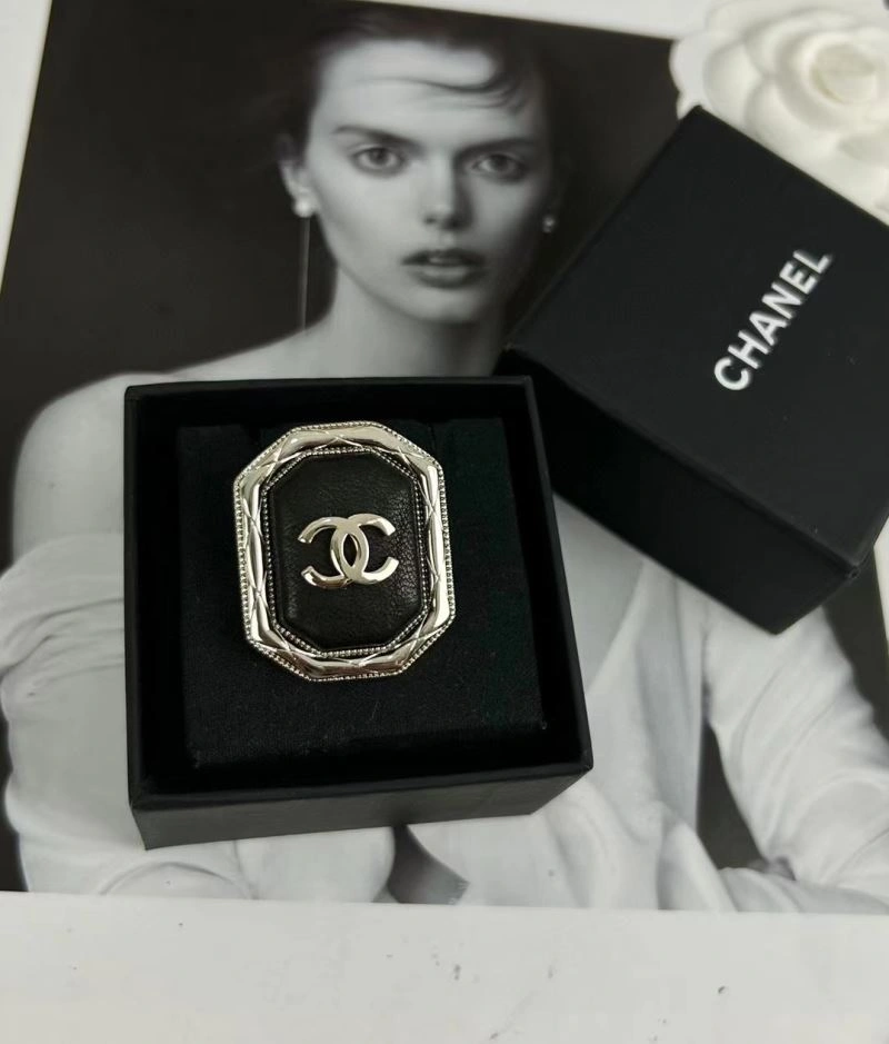 Sporty Chanel Brooches 230810