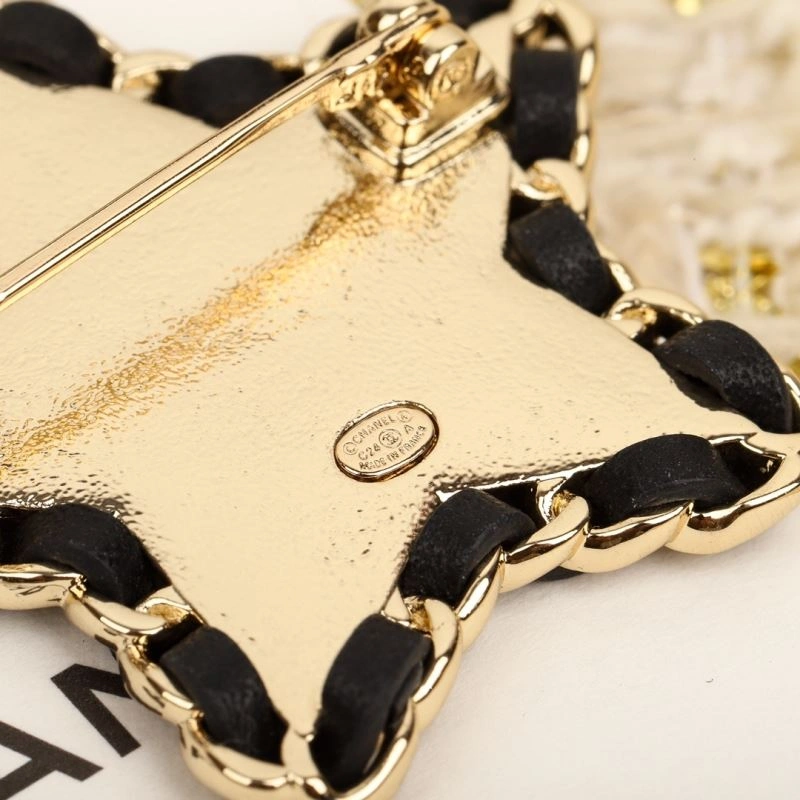 Neat Chanel Brooches 230764