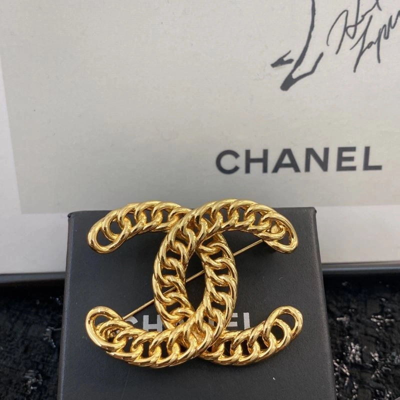 Unisex Chanel Brooches 232481