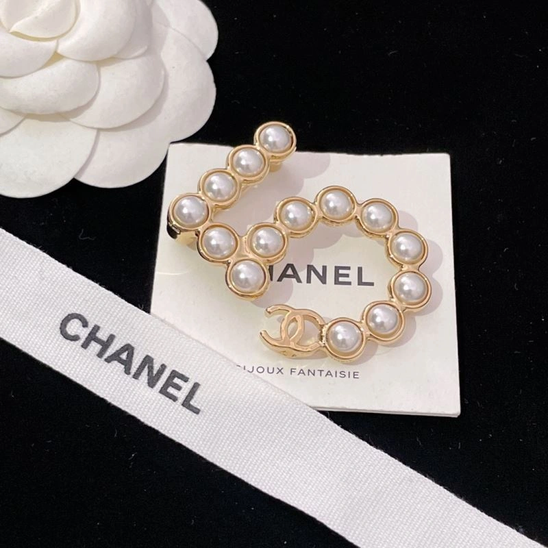 Chanel Brooches Premium 232373