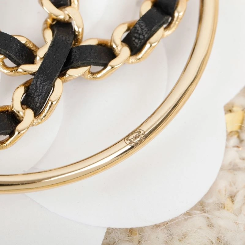 Chanel Brooches ZipUp 232364