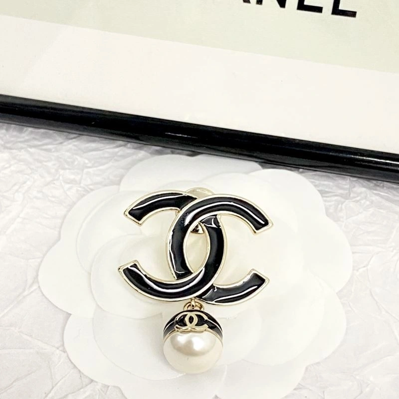 EasyCare Chanel Brooches 232357